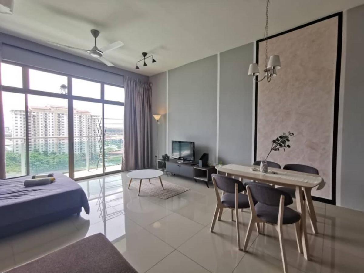 11-Modern Homestay Palazio Lake View Mount Austin Palazio Near Aeon Themepark Toppen Ikea Johor Bahru Exterior foto